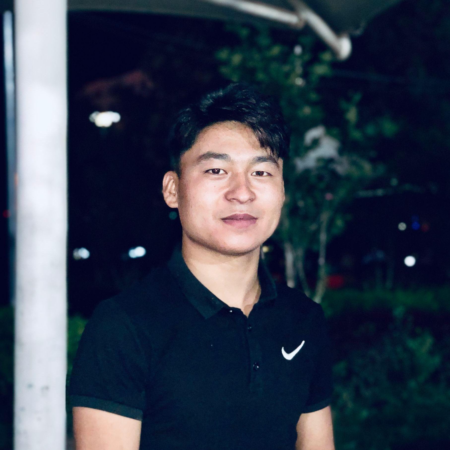 Dạ Vũ （夜舞）