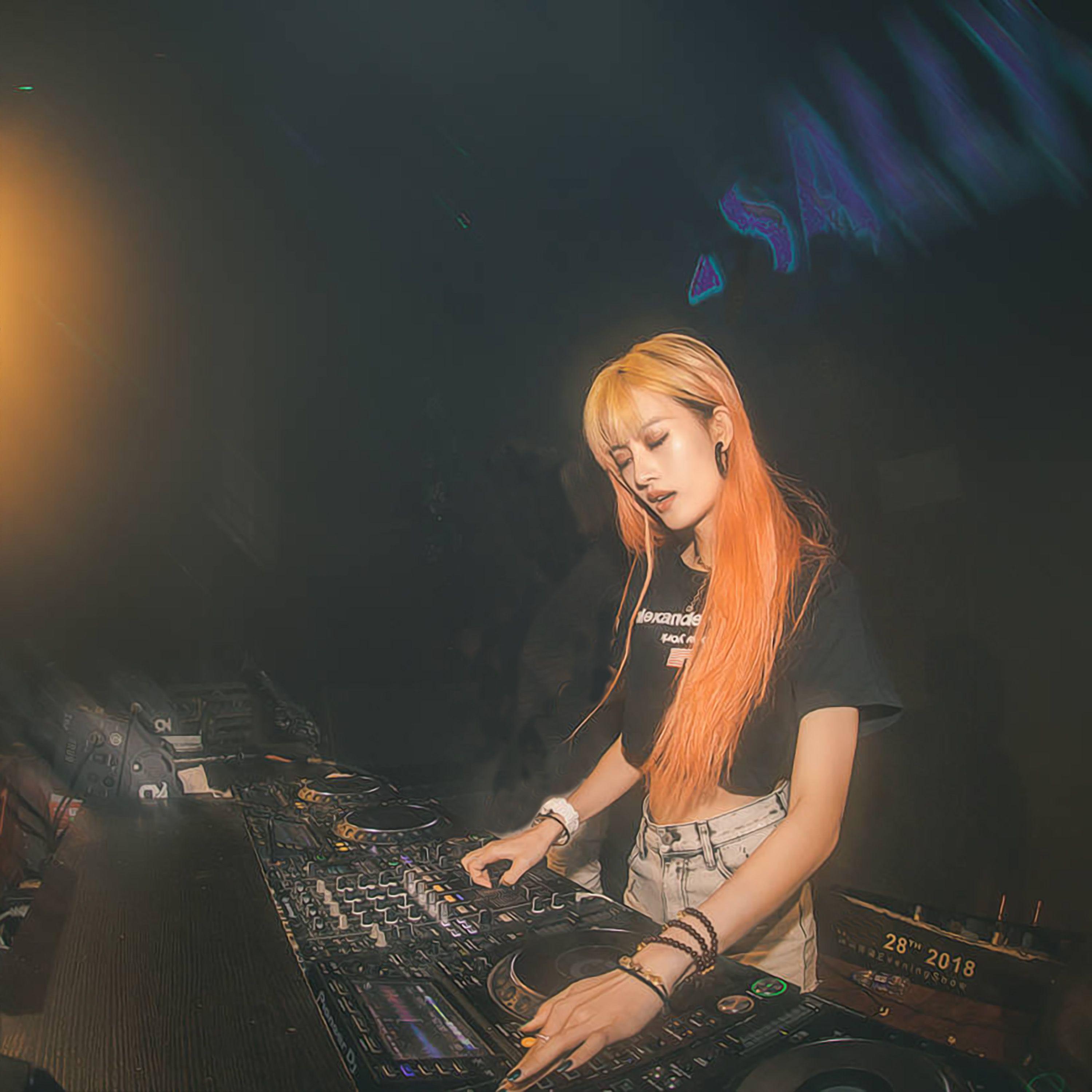 EA7硬曲 车载超重低音