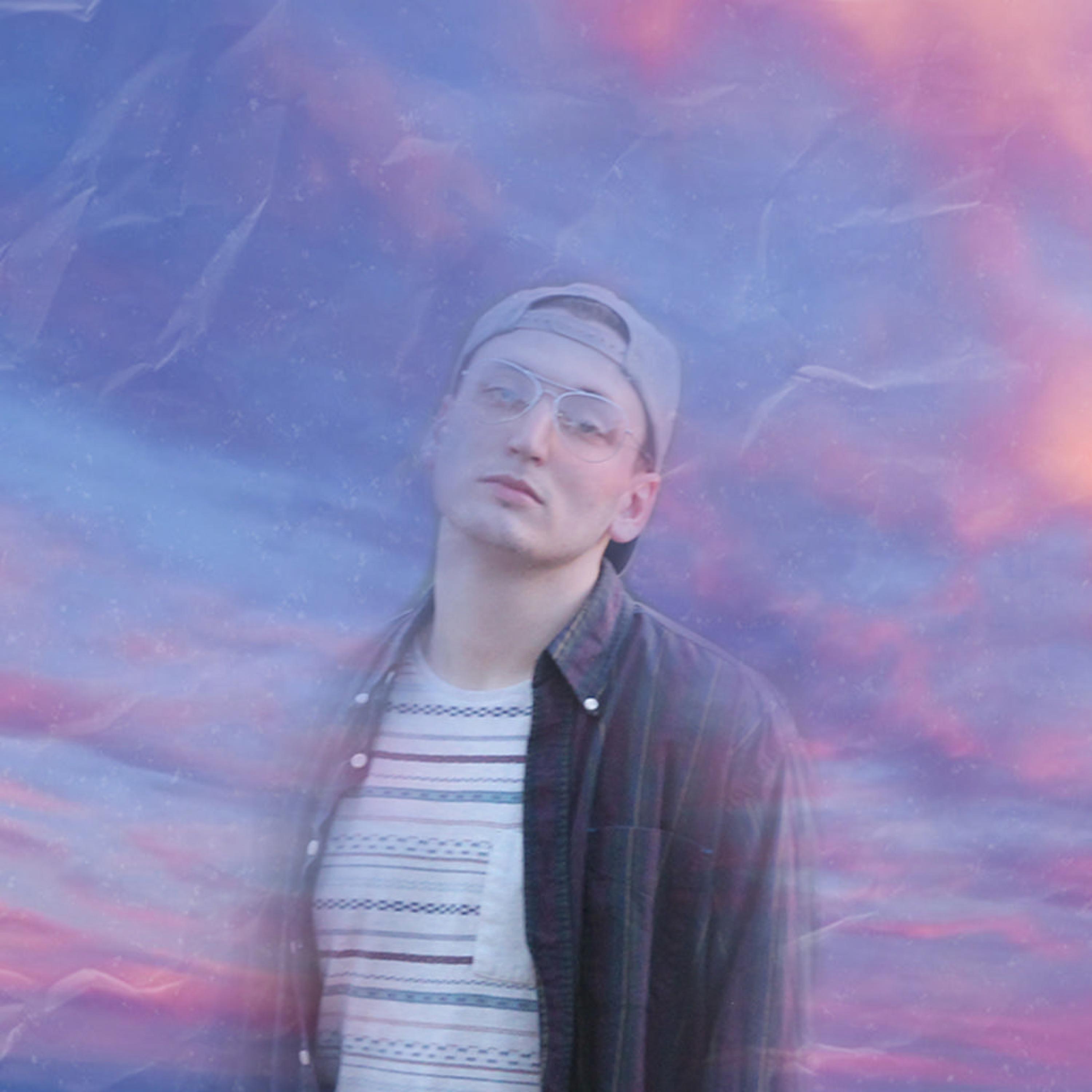 Skeev INMYHEAD (feat. Skeev) - Ty Pluto - 单曲 - 网易云音乐