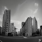 モノクロの忘れられた街並み (feat. 初音ミク)