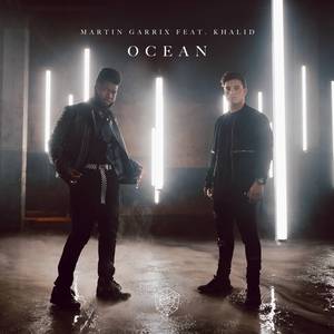 Khalid & Martin Garrix - Oceans (TTC Karaoke) 带和声伴奏 （升6半音）