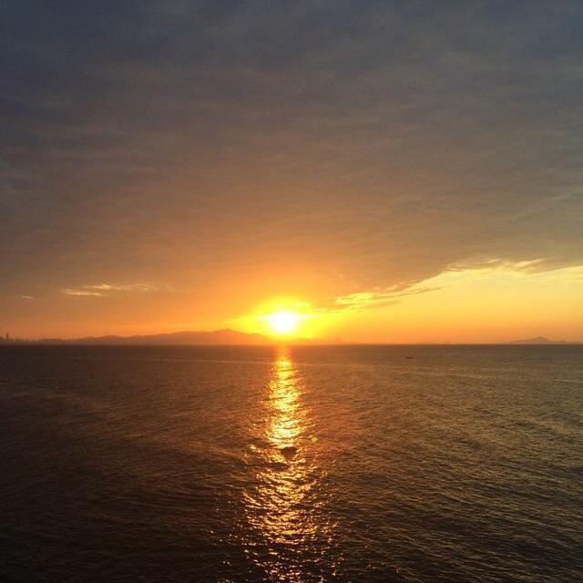 海辺の日没专辑