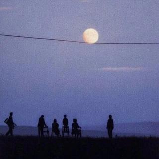 纯净治愈｜耳机是最廉价的飞船