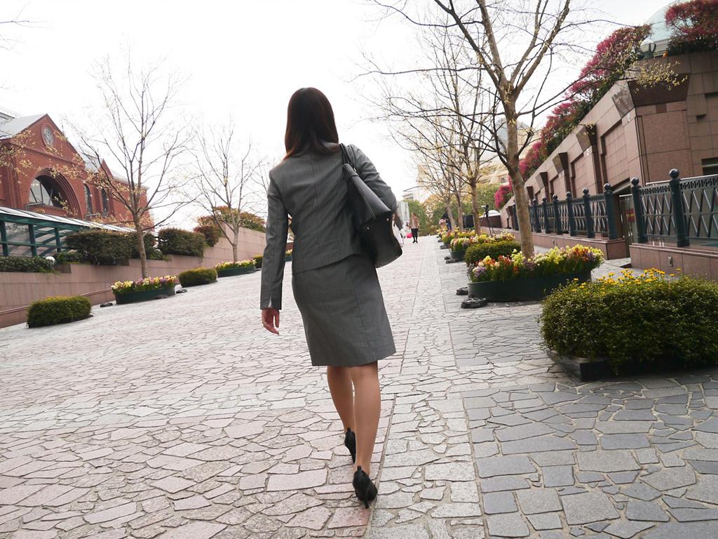 东京不太热(翻自 洛天依)