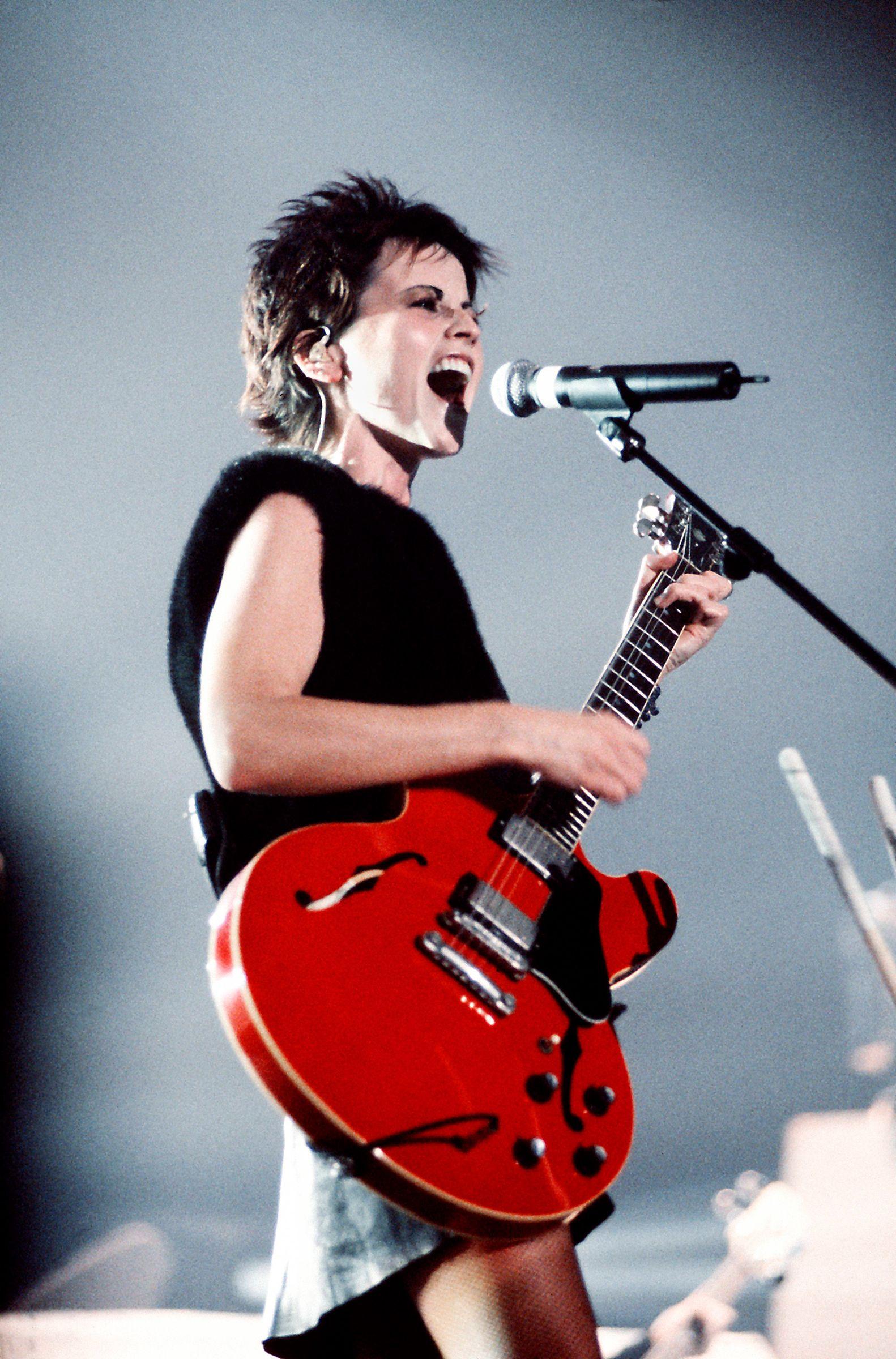 dreams the cranberries dolores oriordan是九十年代最不能忘记的