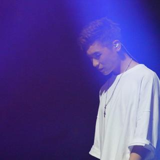 隔壁老樊‖樊凯杰 【孤独患者】