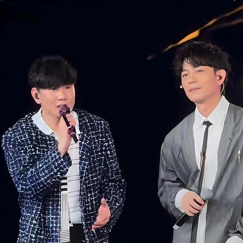 林俊杰 林宇中 - 靠岸(20250510吉隆坡) - 林俊杰 JJ20 FINAL LAP 世界巡回演唱会 - 电台节目 - 网易云音乐