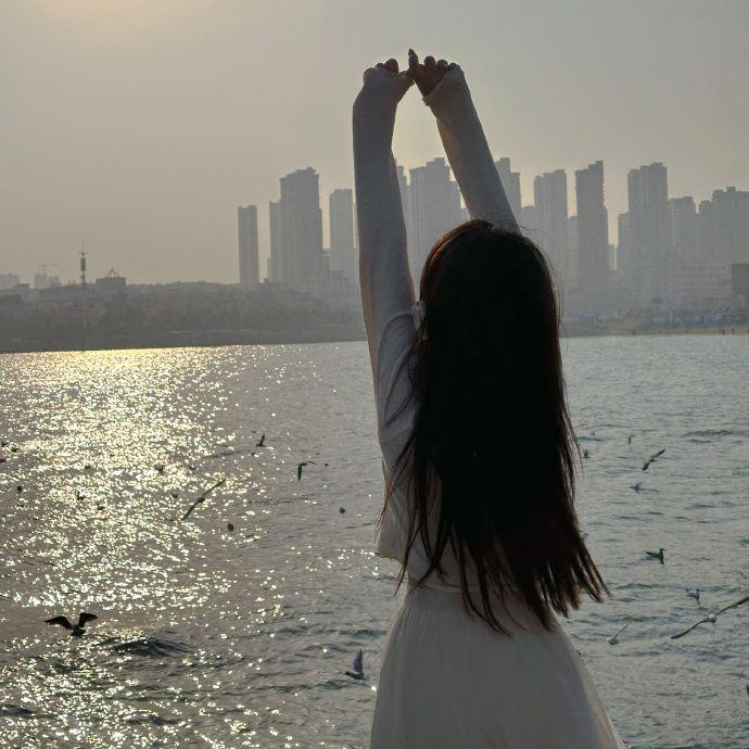 鸟与蝉
