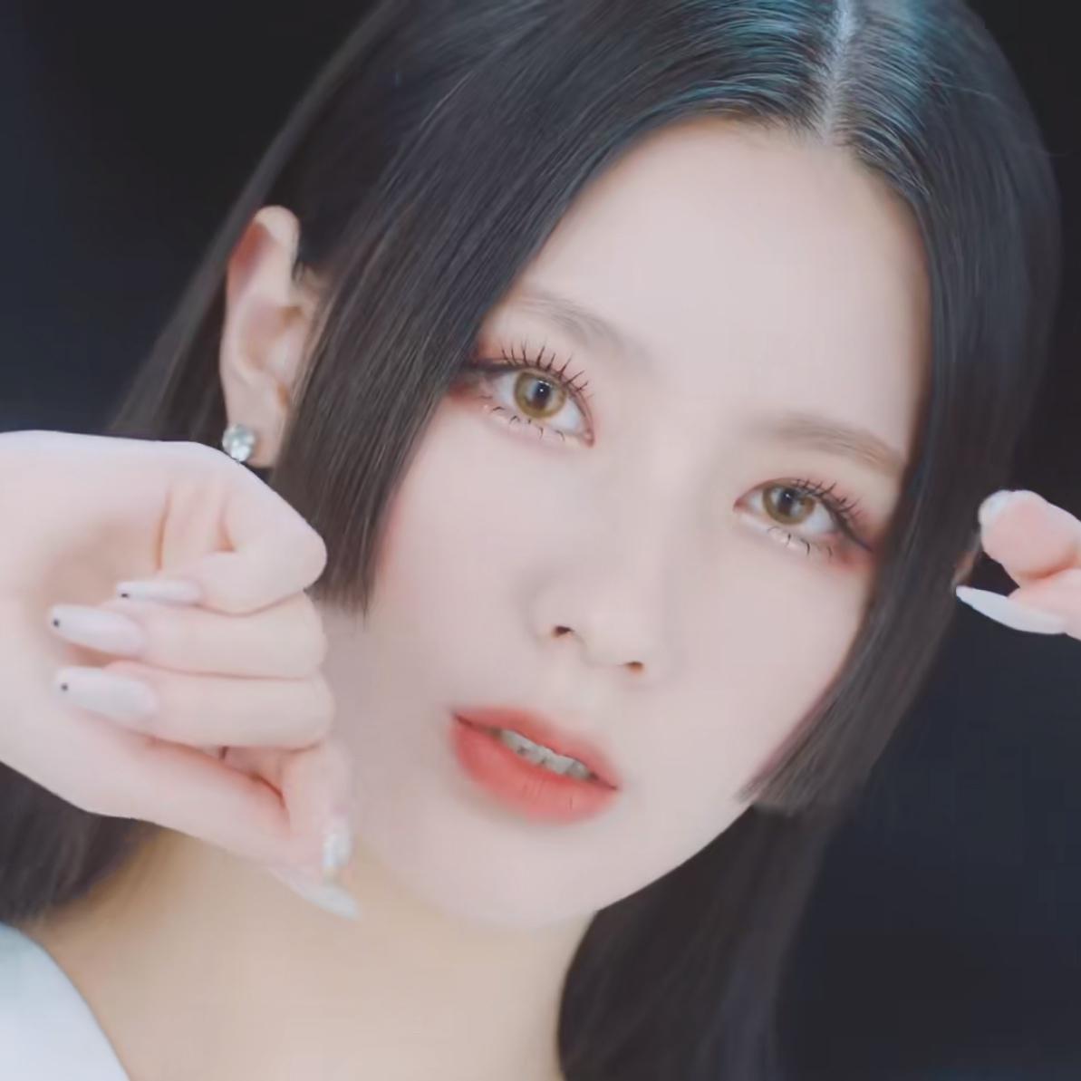 火花 (화，HWAA)
