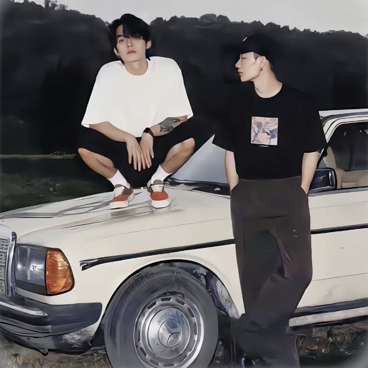 《Something Just Like This》
