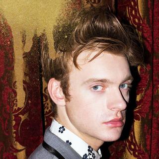 Finneas参与创作的歌