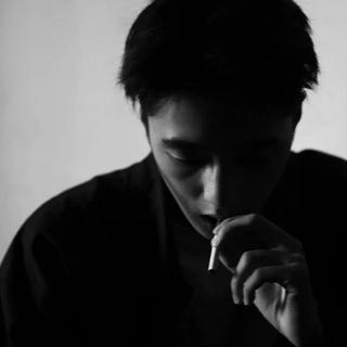 “我在等风 等风热吻你”