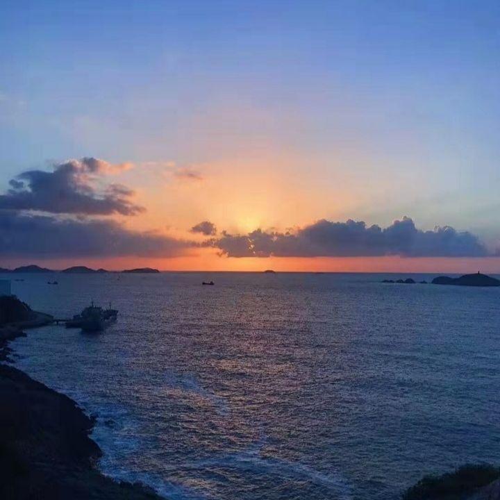 日出时让恋爱终结