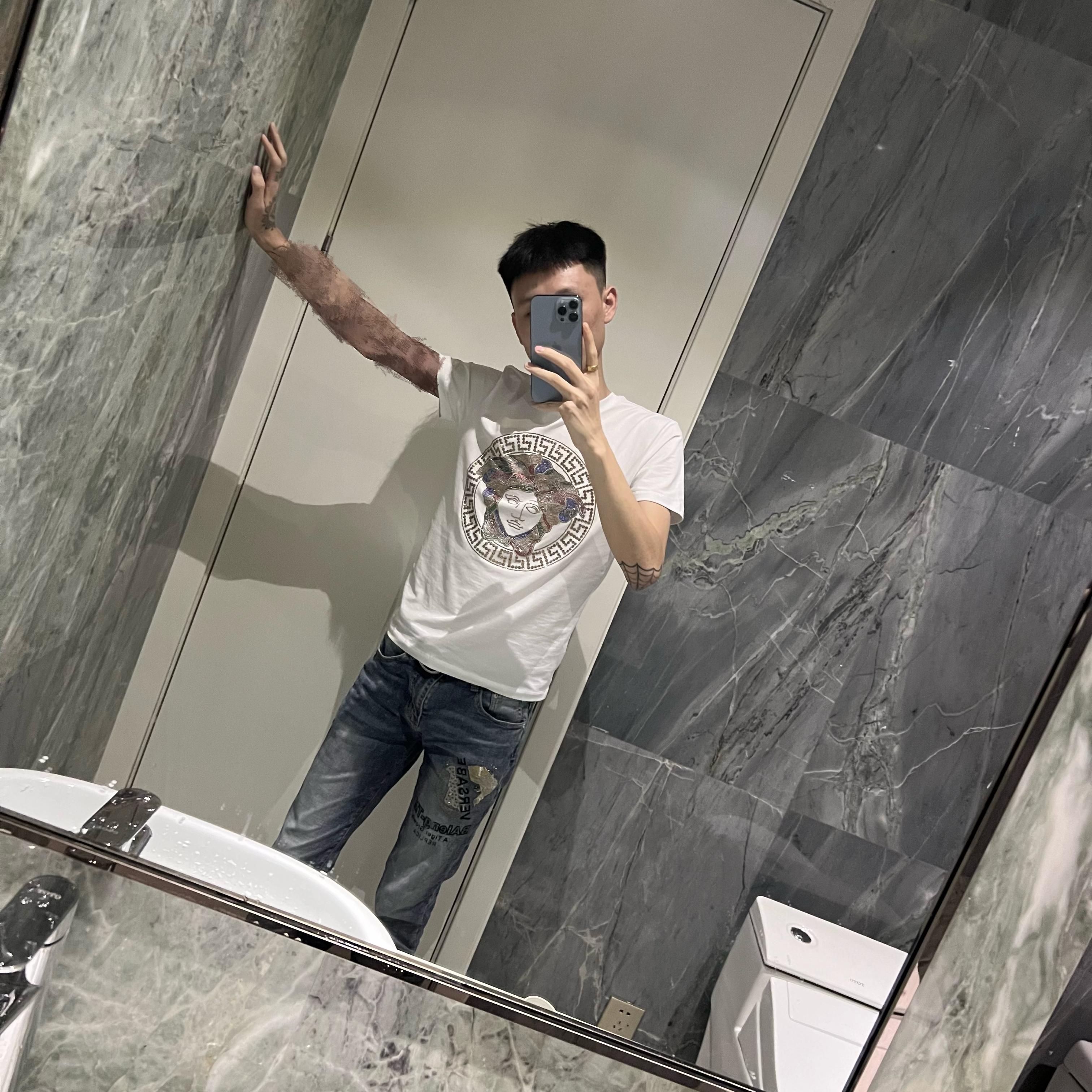憋少团队专辑