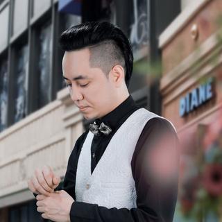 【米尔阿迪力江】｛MiradiljanBawudun｝