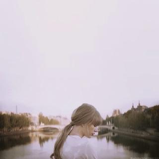 午后塞纳河 | 邂逅周三黄昏下的咖啡馆