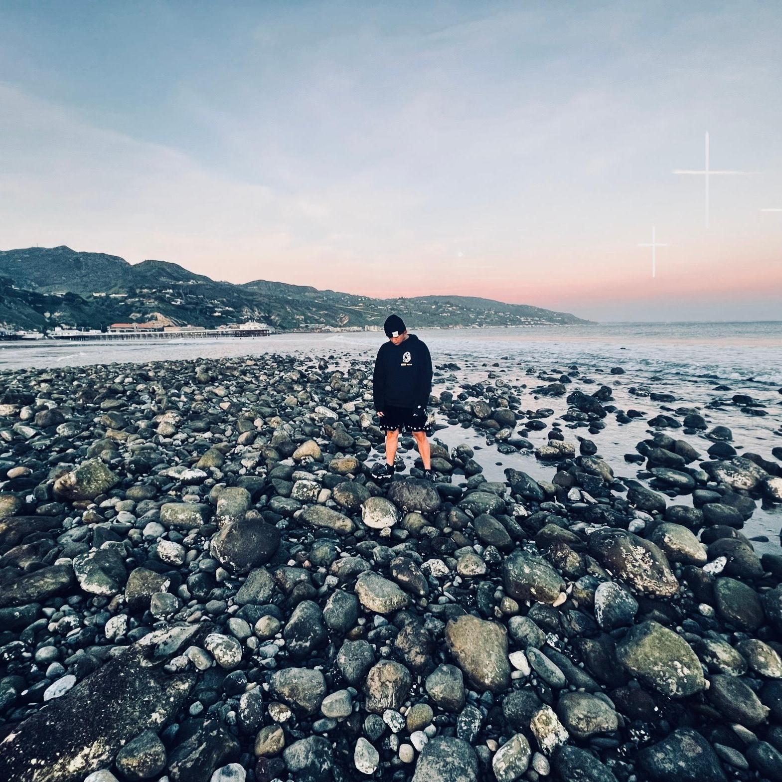 MOGUL (feat. Blow Fever)封面