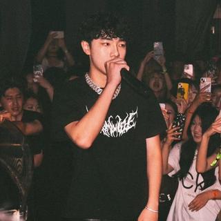 Top Barry杨博睿 从广东发迹的新晋说唱顶流