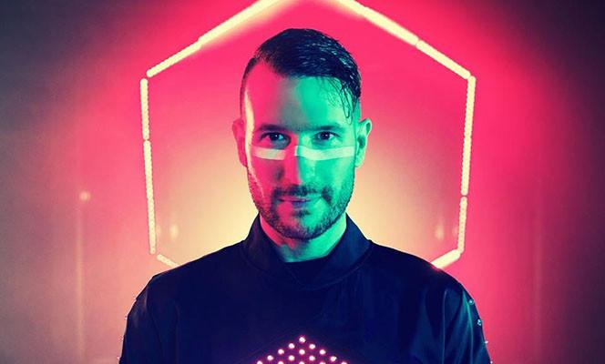 大菠萝首张个人专辑"future"将于下月发行 2018-01-21阅读数338让电音