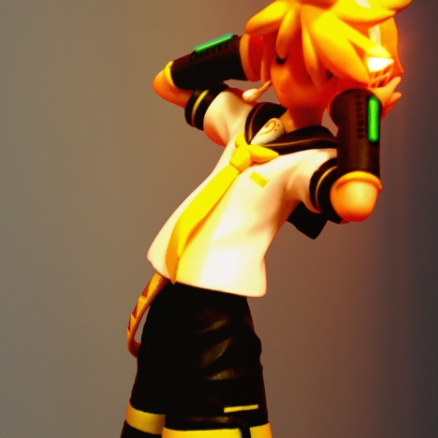 Music using Vocaloid "Len Kagamine"
