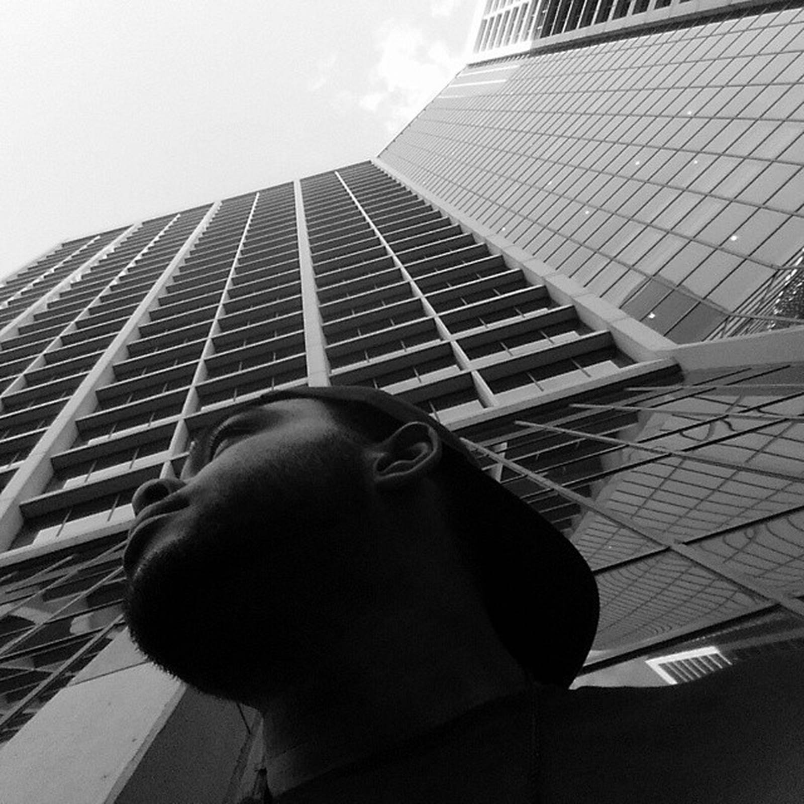 UpsideDown (feat. Dj Gravyallgravy)