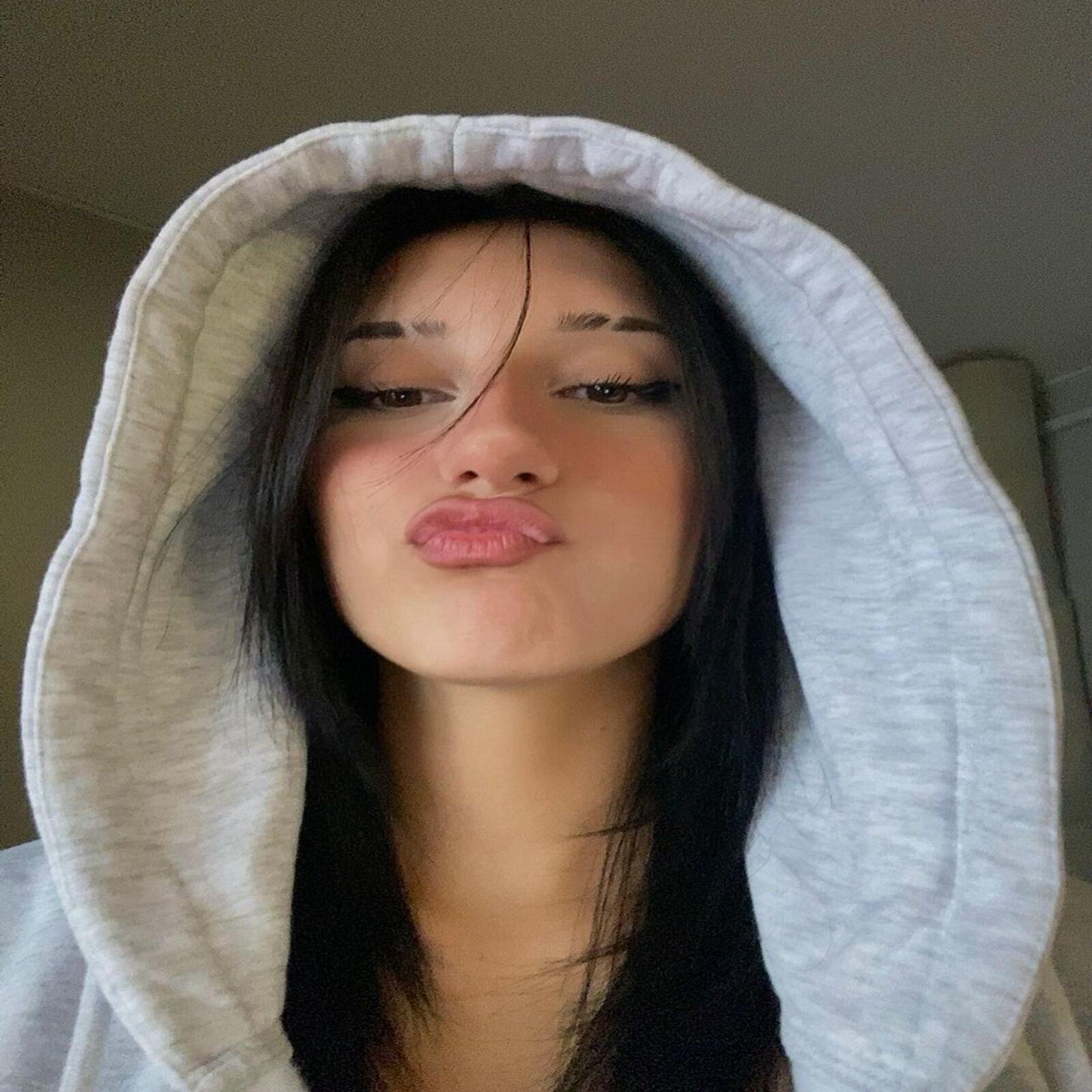 Senden İnsaf Diler Yarın (feat. tr4sht)