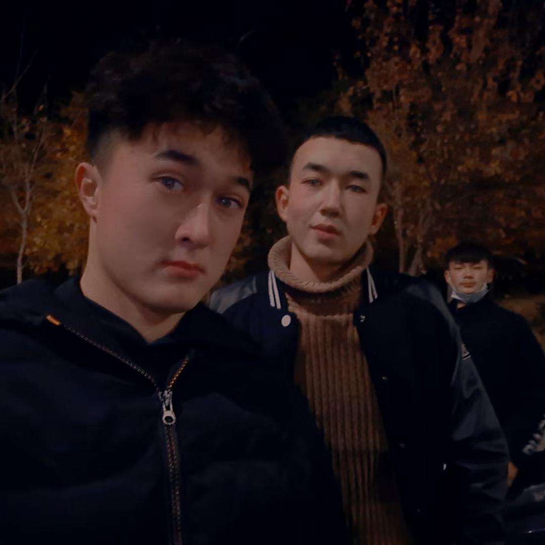 DJ