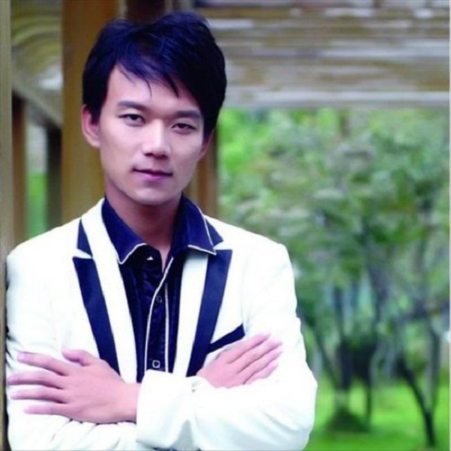 不屑一顾专辑
