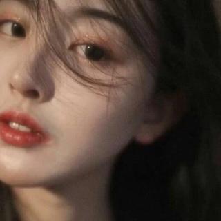 "还好大雾四起 藏匿难言爱意"