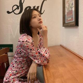 他只字未提喜欢你，你句句都是我愿意