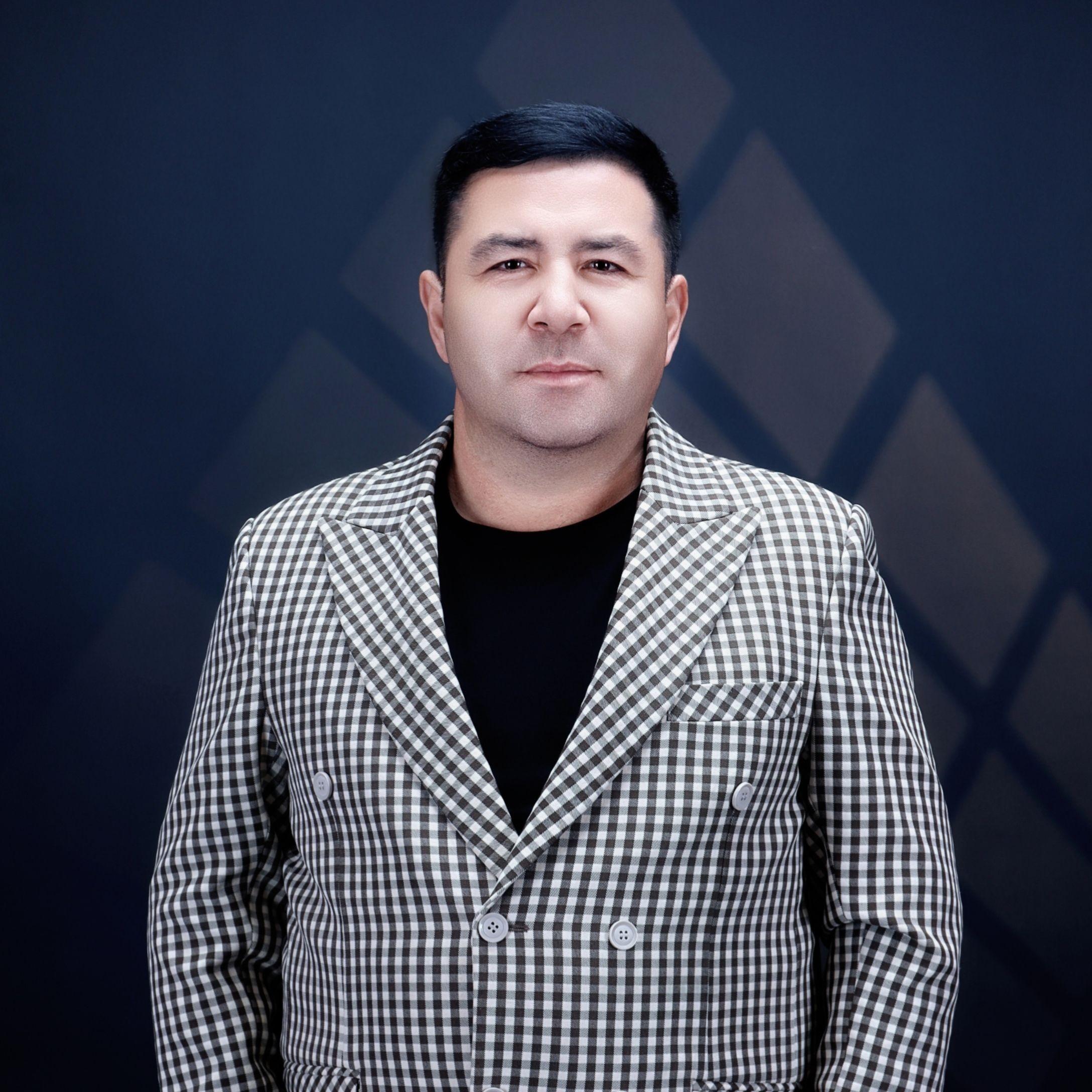 Uzaktin kiyin ( 很久之后)