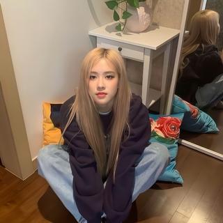 Kpop走廊T台 || 走哪都是打歌现场
