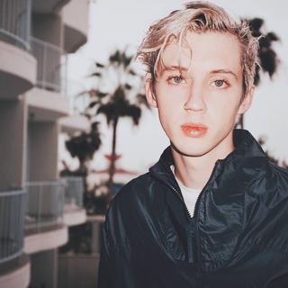钢琴丨Troye Sivan