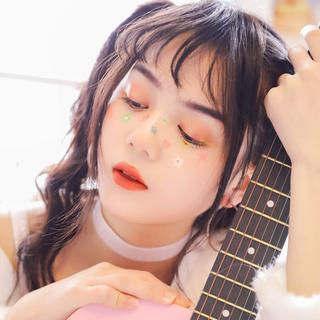 我嘴比较笨，只能把喜欢写进歌里了