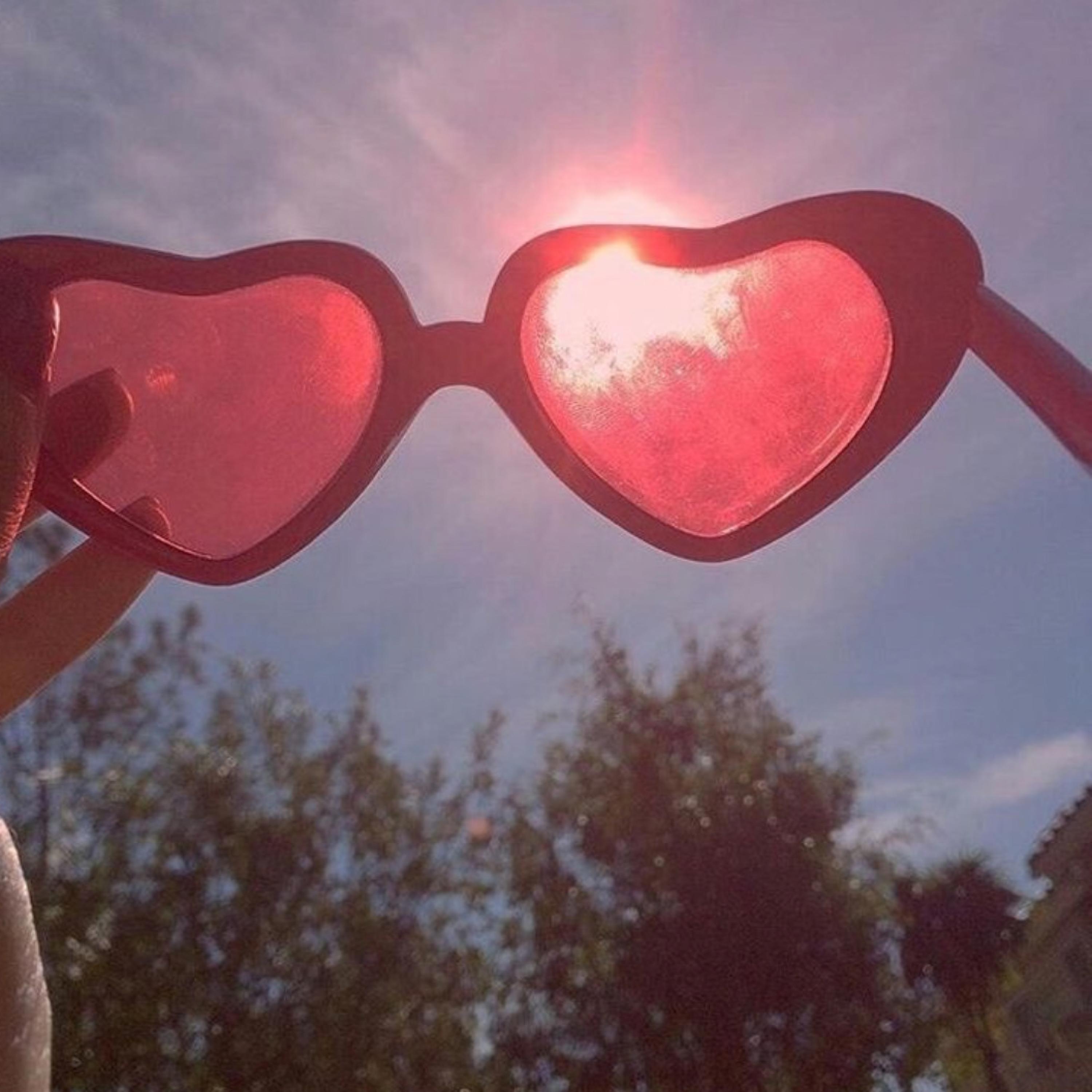 What It Feels Like to Fall in Love