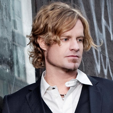 Arno Carstens