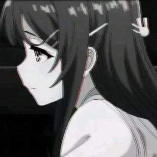 他牵着别人的手,遗忘曾经的我.