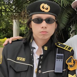 硬核说唱诗人法老 在荒诞现实里寻找乌托邦