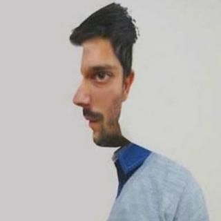 我在孤独中，自作多情