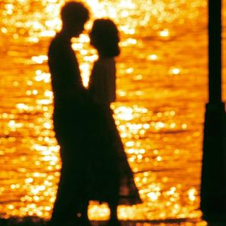 【ᴷᵒʳᵉᵃ】绯色陷落 '爱在怦然心动时