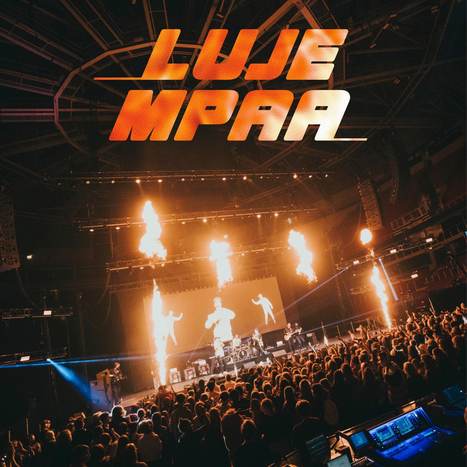 Tullaa hakee intro (Live @ Maata Näkyvissä 2021)