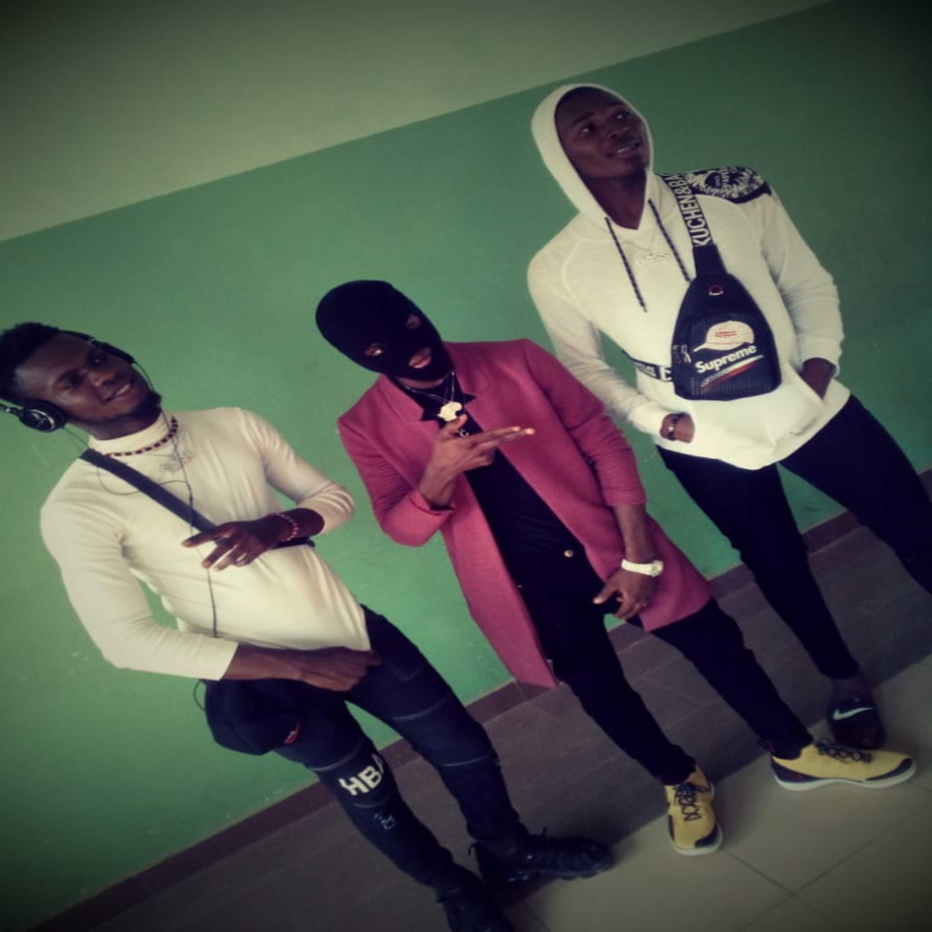 Sass Gang (feat. Bateren Glory & Jay Blue)