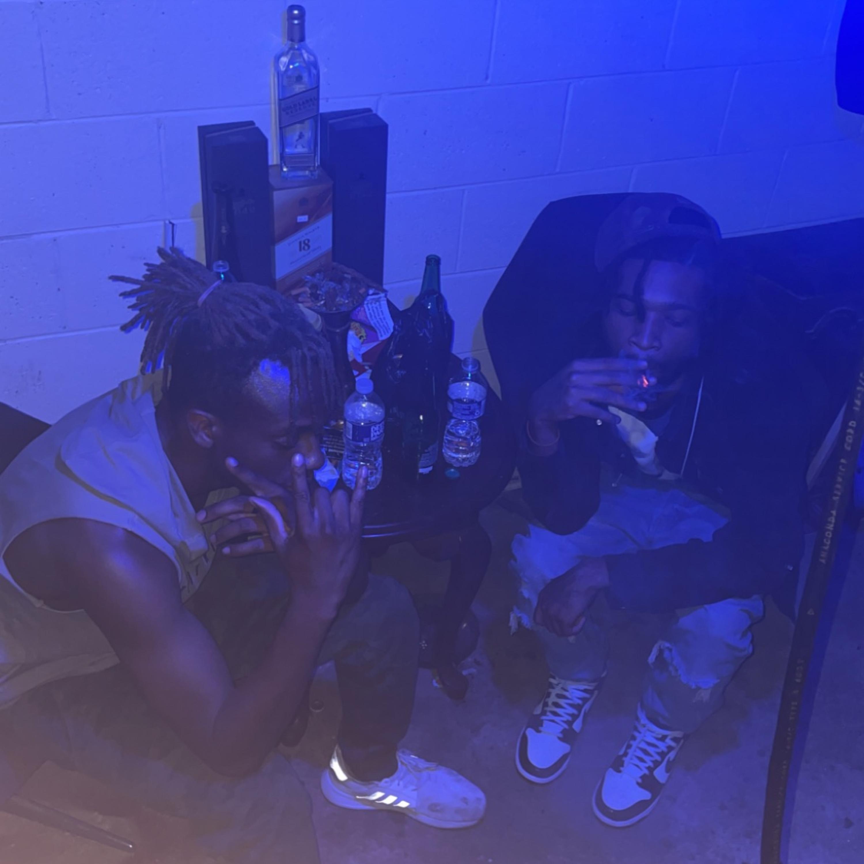 Sky High Luv (feat. Jiggy Joe)