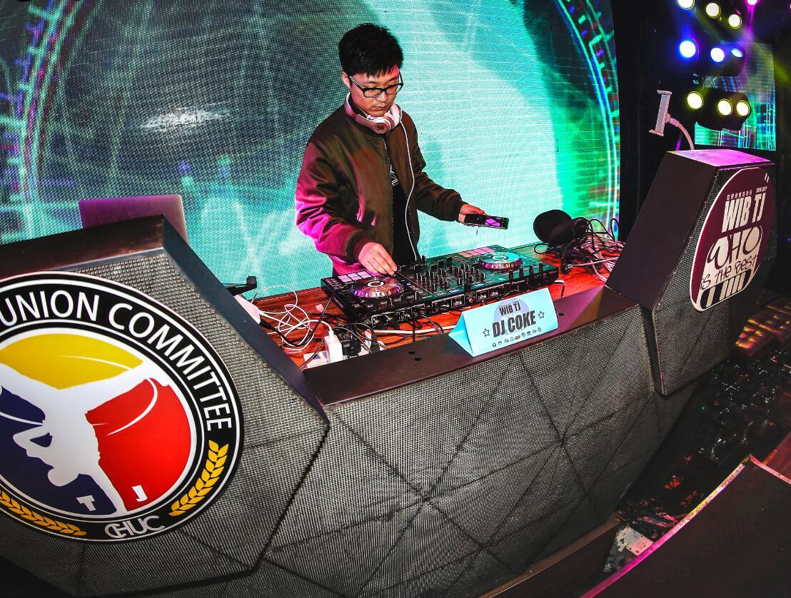 DJ S'HUSTRYI - IMMA BE