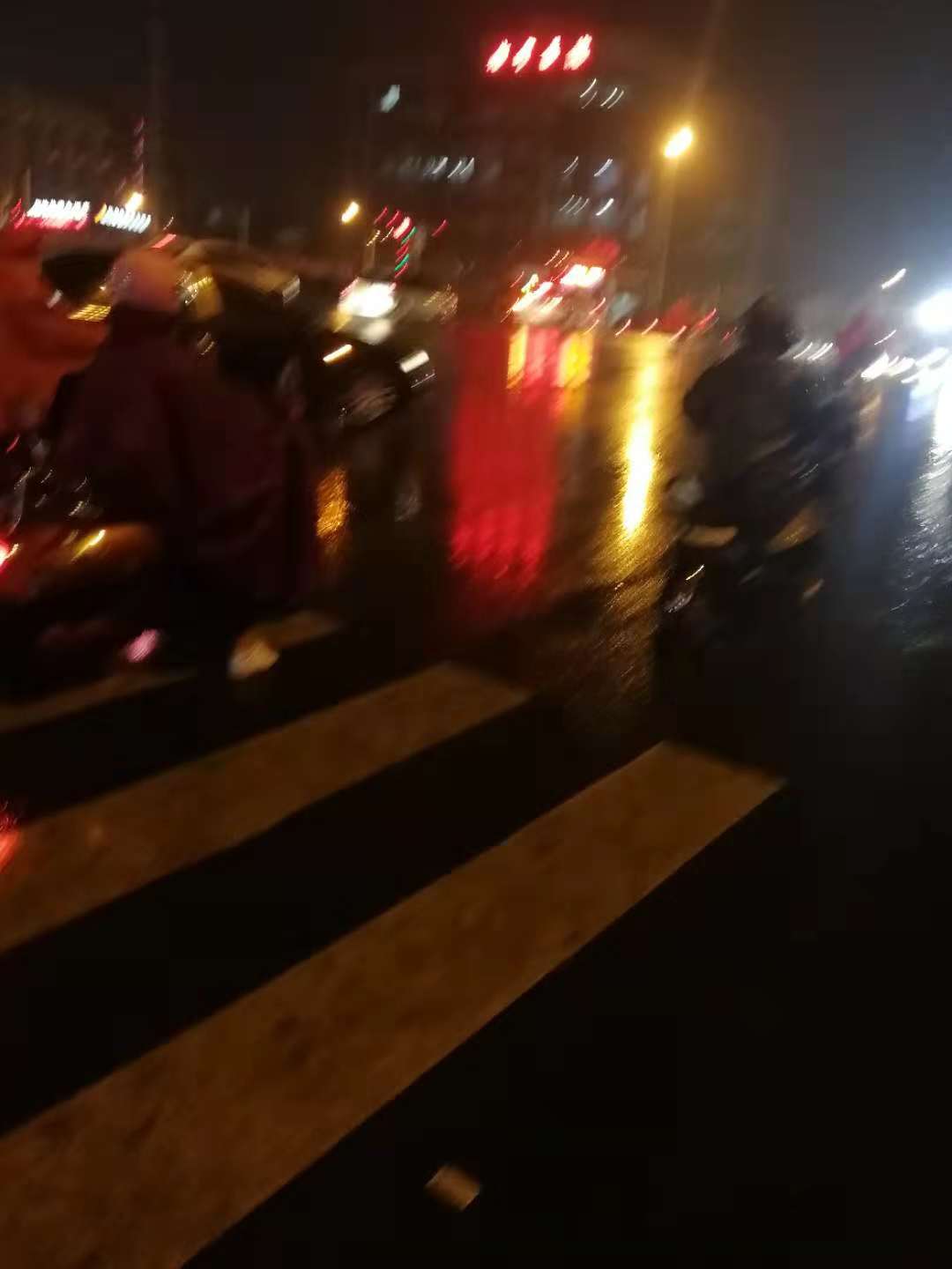 今天下雨冻死我了专辑