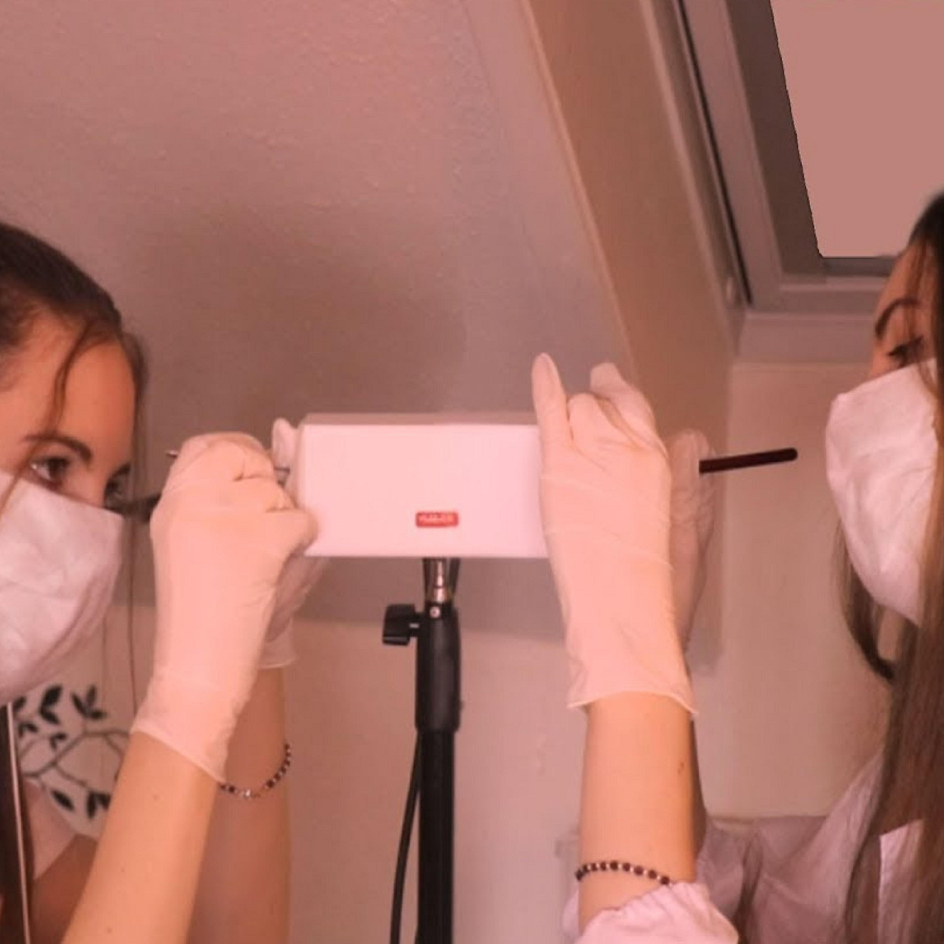 Hearing Test, Scratching & Sticky Tape