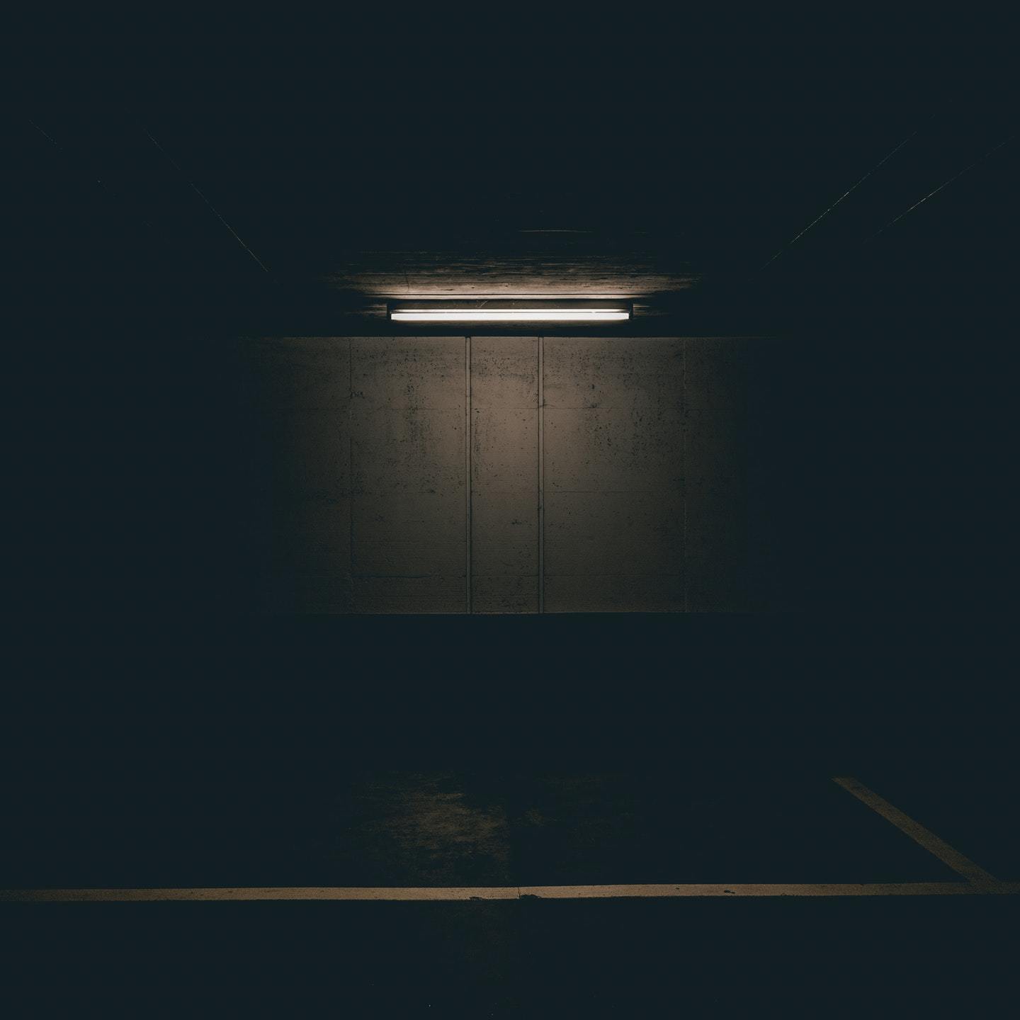 千锐战歌