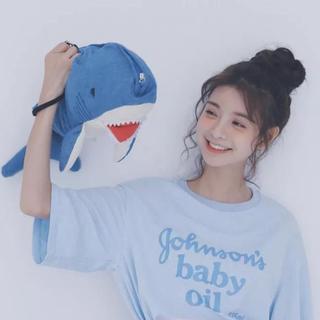 白茶清欢无别事 我在等风也等你