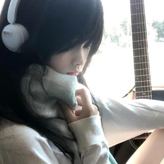耳机里播放的又是谁的遗憾呢