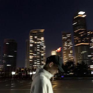 怎 么 扼 杀 孤 独 .